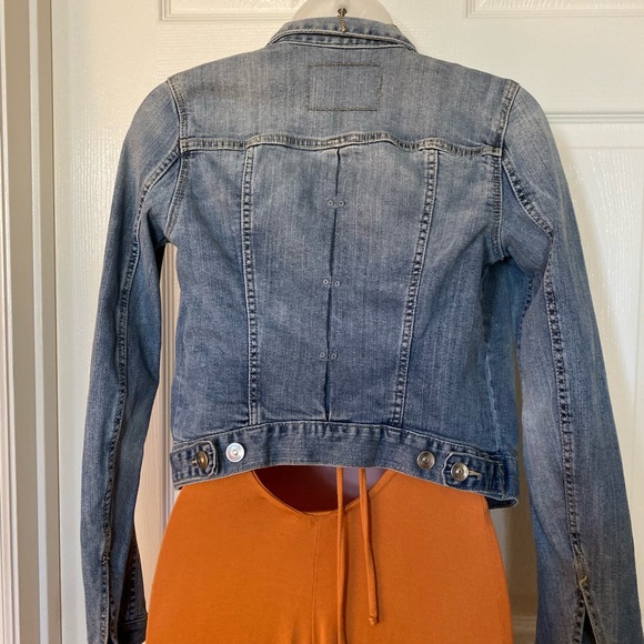 Never worn jean jacket - Picture 3 of 3